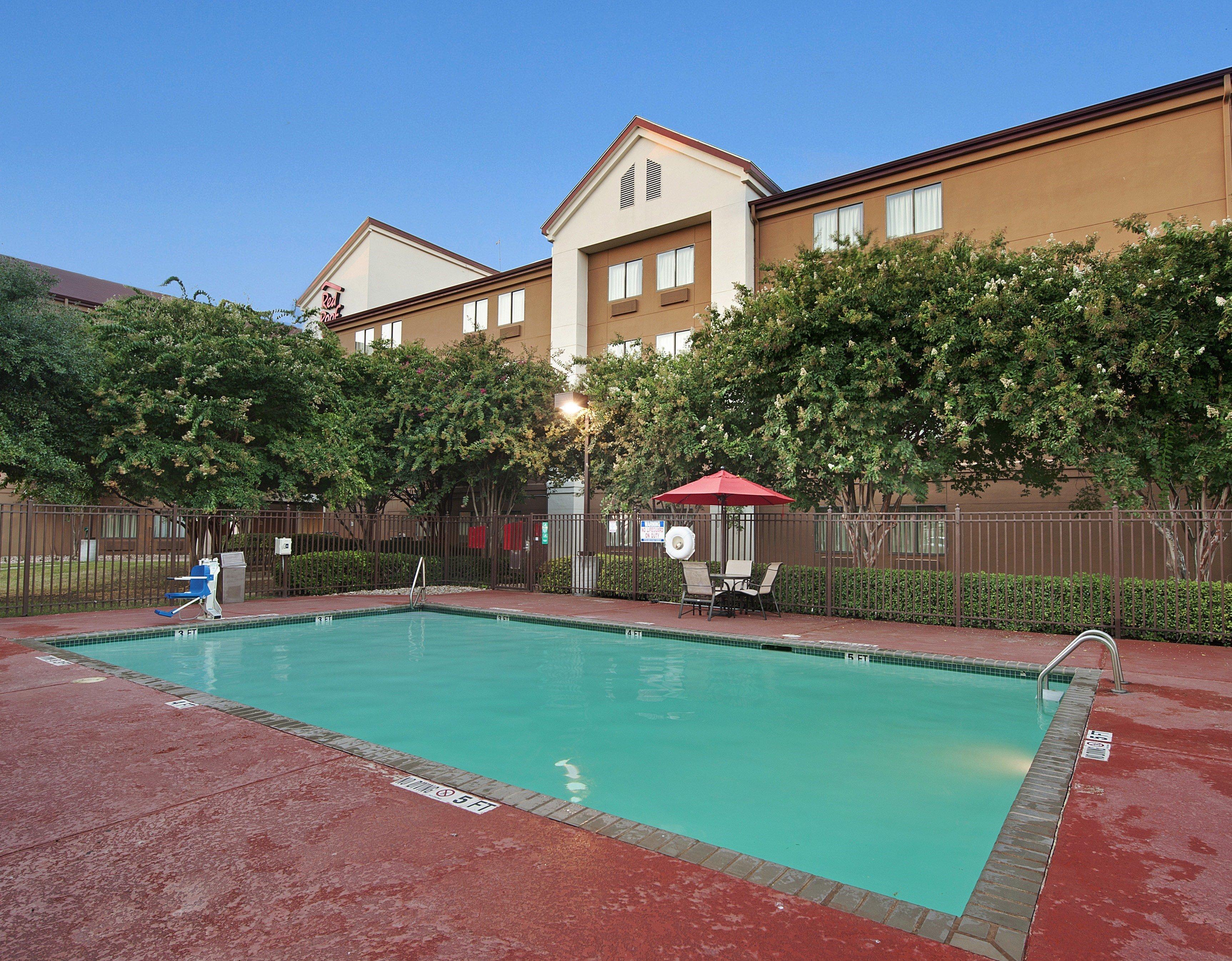 Red Roof Inn Plus+ Austin South Extérieur photo